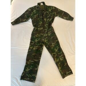 Vintage Walls Camo Coveralls Model 4340 Woodland Jumpsuit Mens Large Utility Zip